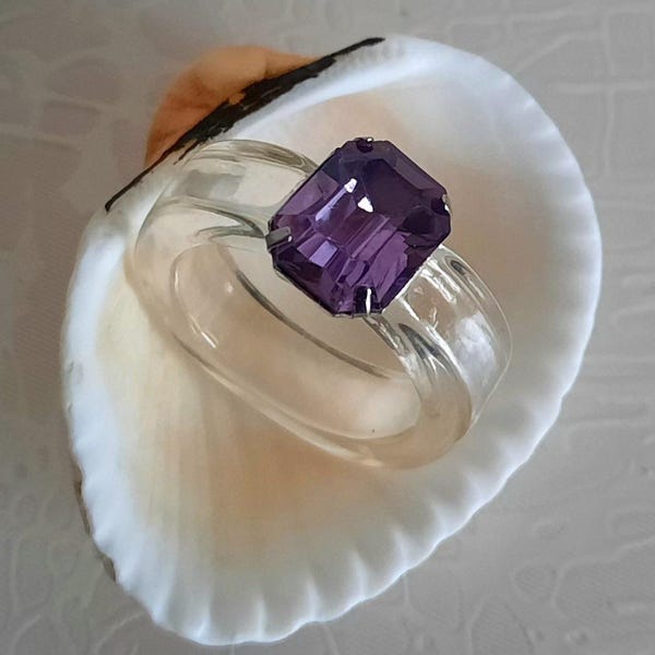 Lucite Acrylic Ring, Violet Statement Ring, Size 6.5 (17 mm)