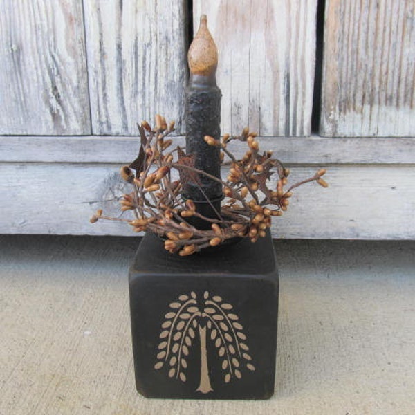 Primitive Willow Tree Wooden Block Timer Light with Tea Stained Berry Pip Wreath GCC8304