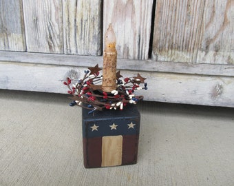 Primitive Americana Flag Wooden Block Timer Light with Americana Pip Berry Wreath GCC7872