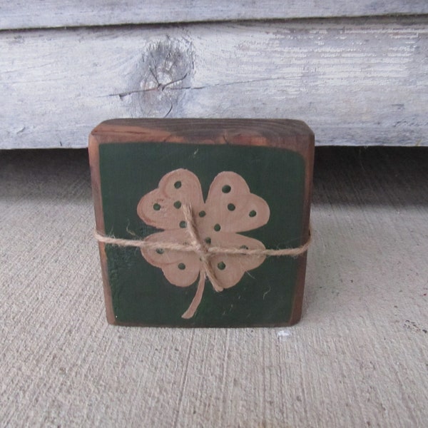 Primitive St. Patrick's Day Mini Shamrock Clover Wooden Block with Jute GCC08246