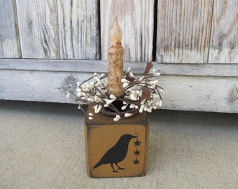 Primitive Crow with Stars Wooden Block Timer Light with Cream Pip Berry Wreath GCC7959