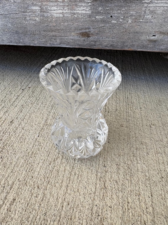Vintage Kristal Zajecar 24% Lead Crystal Bud Vase Toothpick Holder with Cut Starburst Diamond Pattern