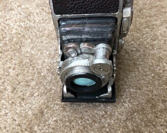 Collectable Bank polaroid camera home or office use