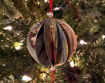 Waar de wilde dingen zijn geüpcycled boekpagina kerstornament