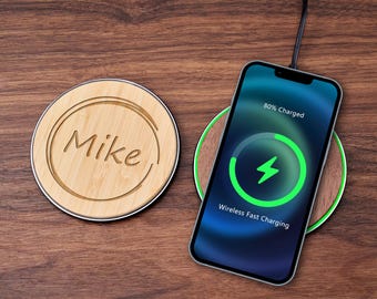 Personalisierter Name & Logo Drahtlose Ladestation aus Holz, benutzerdefinierte Telefonunterlage 15W tragbares Schnellladen, Geschenk für Mitarbeiter und Mitarbeiter