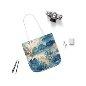 Coastal Serenity Tragetasche: Wasserfarbe Koralle & Meerespflanzen, Premium Canvas, 3 Größen, glattes Schwarzes Interieur | Perfekt für jeden Anlass!