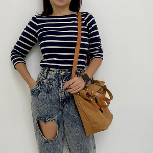 Sac bandoulière plié personnalisé en toile cirée avec fermeture éclair avec bandoulière en cuir, sac fourre-tout à double bandoulière, sac à bandoulière, cadeau personnalisé, sac unisexe