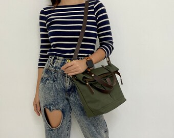 Personalized Waxed Canvas Zipper Folded Crossbody Bag with Leather Strap, Double Strap Tote Bag, Shoulder Bag, Personalized Gift, Unisex Bag