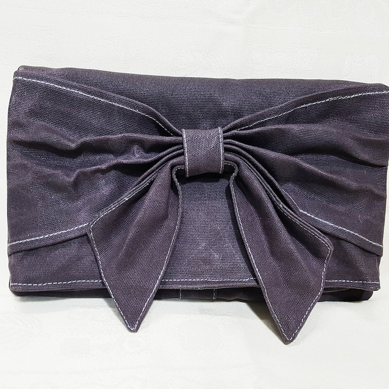 CLEARANCE SALE 50% Fold Over Clutch, Personalized Valentine gift, Bow Clutches, Evening Bags, Dinner Bag, Wristlet, Wedding, Bridesmaids image 6
