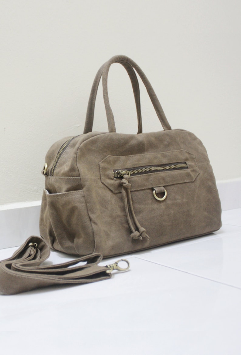 sling bag with handle