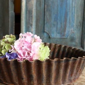 A 129: antique french bakery rusty BAKING PAN perfect for your vintage decoration style image 3