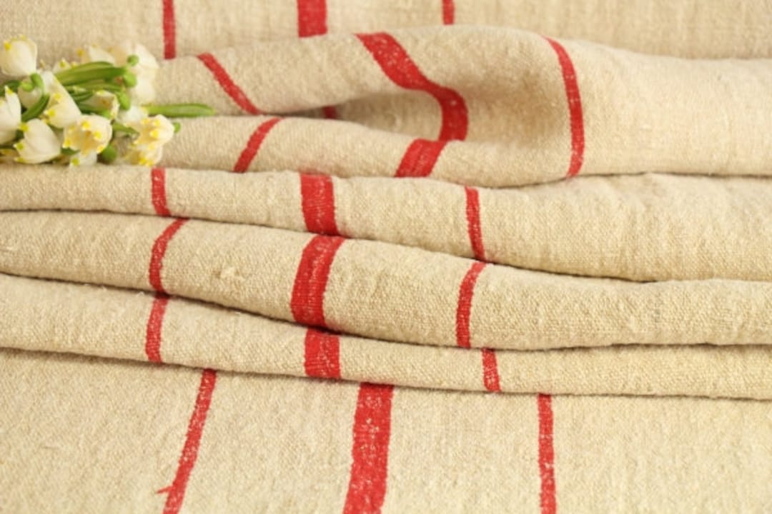 TW 551 Antique Linen Roll With Strawberry Red Stripes Washed Etsy
