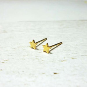 Gold Star Stud Earrings, Dainty Star Earrings - 6mm