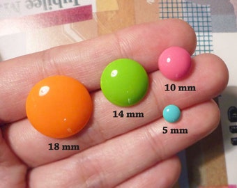 Pendientes redondos de botón, pendientes de lunares coloridos