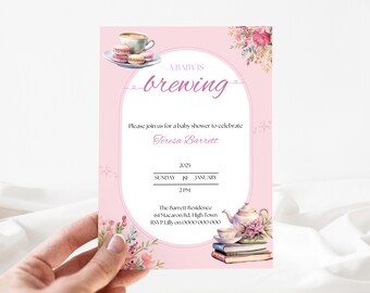 Uitnodiging babyshower theekransje | A Baby Is Brewing Babyshower-uitnodiging | Bewerkbare sjabloon afternoontea | Roze theebaby | Thee en macarons