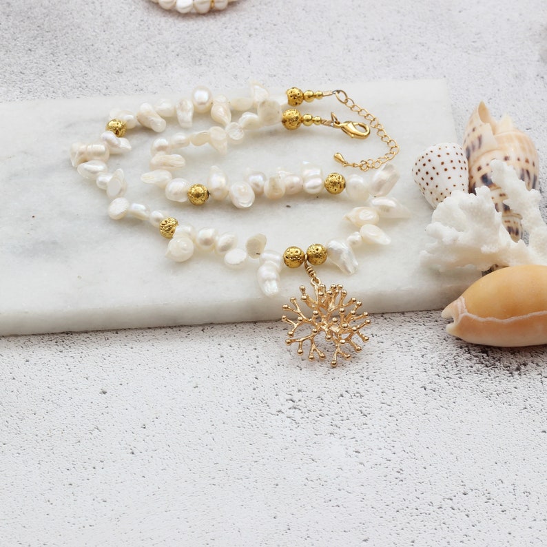 Pearl Choker Necklace with Large Gold Seashell Charm