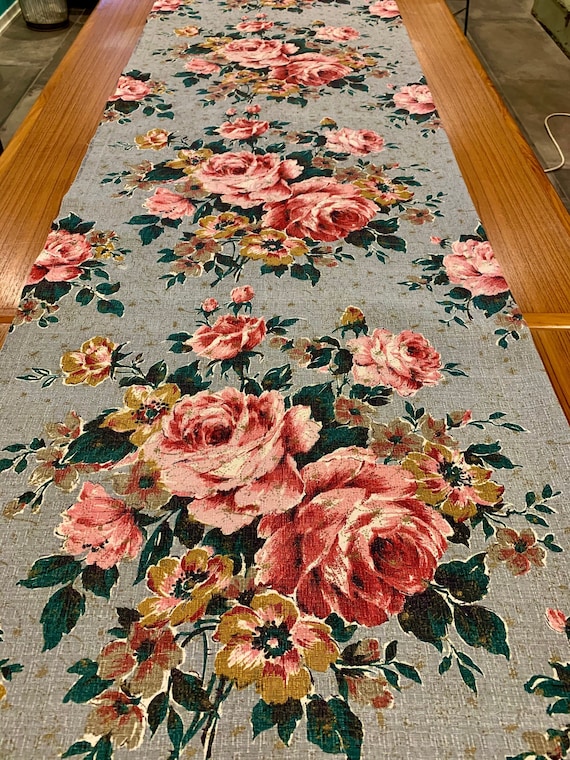 Stunning 40s Barkcloth Fabric with Hollywood Glam Romantic Roses/ Cotton Yardage for Upholstery and Home Decor/ 47"W x 99"L