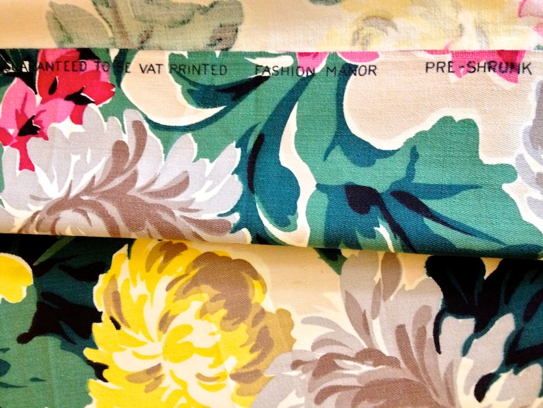 Spectacular 1940s Floral Broadcloth Fabric Remnant for Upholstery and Home Decor/ 36x 36/ Perfect for Pillows and Bags image 5