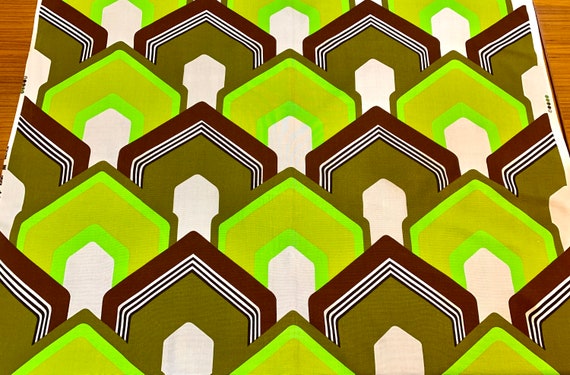 Groovy 1970s Panton-esque Broadcloth Fabric with a Scandinavian Vibe/ Pillows, Wall Art, and Home Decor/ 50"W x 20"L