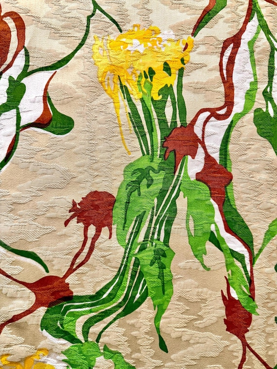 Cool 70s Stylized French Summer Floral Barkcloth with a  Boho Vibe/ Cotton Yardage for Home Decor, Textile Wall Art, and Upholstery/ 2.7 YDS