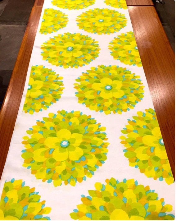 Vintage 1960s Flower Power Chic Upholstery Fabric for Home Decor - 6 Yards