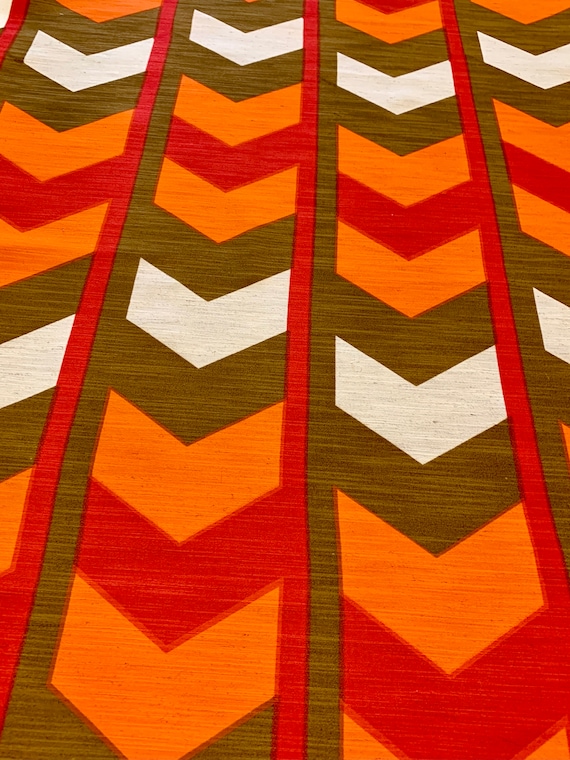 Striking 70s Chevron Design Barkcloth Fabric for Upholstery and Home Decor/ 48"W x96"L