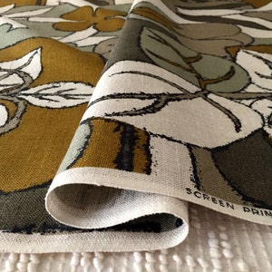 Exquisite Linen Fabric with a Stylized Scandinavian Design circa 1970s/ Upholstery or Home Decor/ 47 x 44 image 4