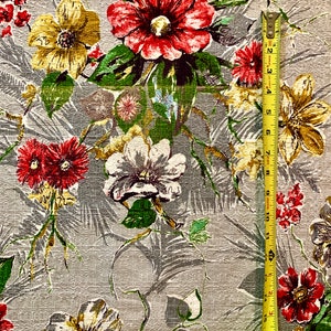 Dazzling Daisies Mid Century Barkcloth/ Cotton Yardage for Upholstery and Home Decor/ New Old Stock/ 44 x 92/ Gray Colorway image 10