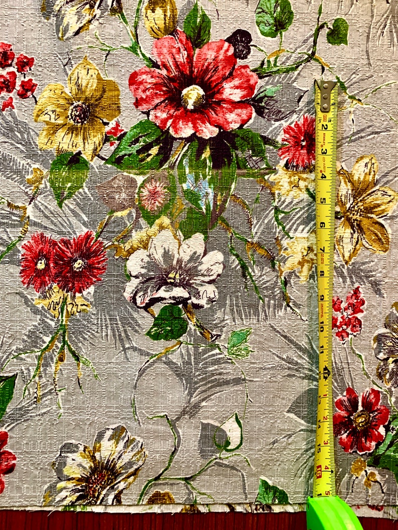 Dazzling Daisies Mid Century Barkcloth/ Cotton Yardage for Upholstery and Home Decor/ New Old Stock/ 44 x 92/ Gray Colorway image 10