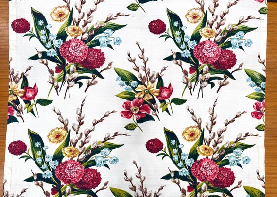 Summer Blooms 40s Barkcloth Fabric-Hollywood Regency Cotton Remnants  for Pillows, Home Decor/ 2 Panels