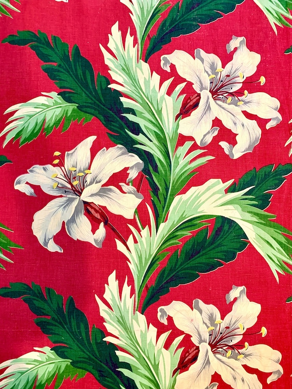 Exceptional 40s White Lilly Broadcloth/ Hollywood Glam Floral Fabric/ Cotton Remnants for Upholstery and Home Decor/ 2 Panels Available