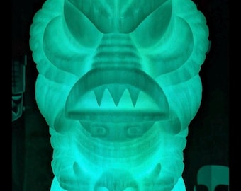 Tiki Bar Monster Light : LED à couleurs changeantes, décoration surf hawaïenne