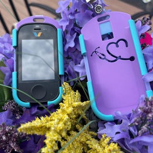 Vocera V5000 Holder: Multi-Color Logo Nurse Badge Clip