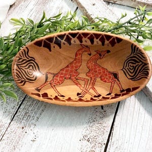 African Wood Bowl, Safari Style Design, Hand Painted Giraffes & Embellishments, Souvenir from Africa