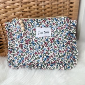 Pochette plate à froufrou matelassée et doublée coton imprimé fleurs, personnalisation possible