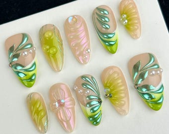 retro-stijl glitter groene krullijnen nagels, Franse nagels, metallic nagels, parelnagels, minimalistische nagels, nepacrylnagels, Y2K-nagels