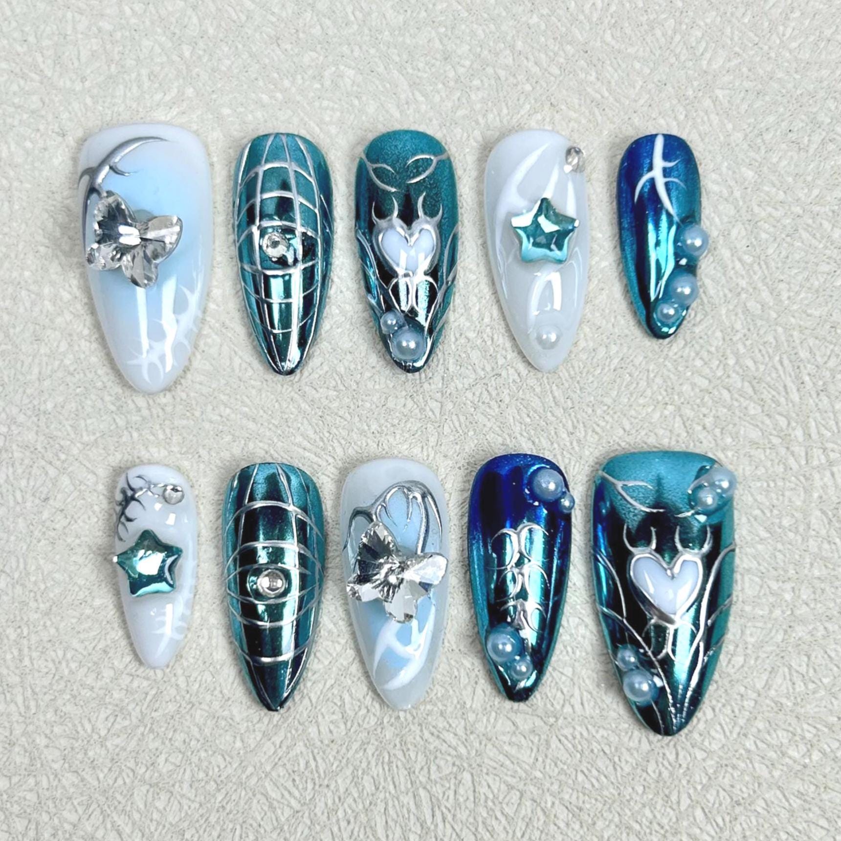 Sleek 2025 Futuristic 3D Nail Designs