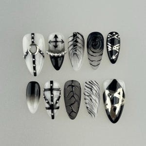 Silver 3D Chrome Nails/Black Gothic Press On Nails almond nails/Sun Star Nails/Halloween Nails/Gothic Nails/Metallic Silver Nails/Gyaru Nail