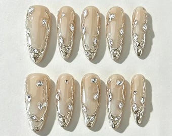 Manicura francesa dorada con efecto ojo de gato, uñas pintadas a mano de lujo, uñas personalizadas, uñas hechas a mano, uñas de imitación de cristal, uñas de gel, uñas postizas.