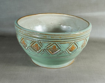Rustic Emerald Green  Celtic Knot Ceramic Serving bowl, Handmade Pottery, Made in USA