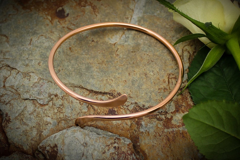 Copper Armlet, Upper arm Bracelet or Cuff, open bangle Bypass Small Hand forged, 7th anniversary image 8