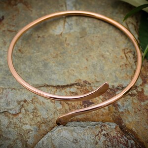 Copper Armlet, Upper arm Bracelet or Cuff, open bangle Bypass Small Hand forged, 7th anniversary image 9