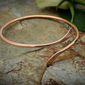 Copper Armlet, Upper arm Bracelet or Cuff, open bangle Bypass Small Hand forged, 7th anniversary image 5