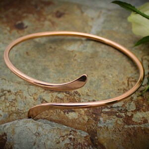 Copper Armlet, Upper arm Bracelet or Cuff, open bangle Bypass Small Hand forged, 7th anniversary image 7