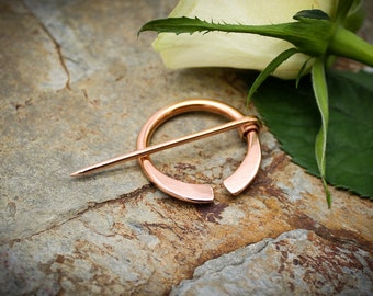 Penannular Brooch - Shiny Copper - small - Celtic , Viking or Scottish pin