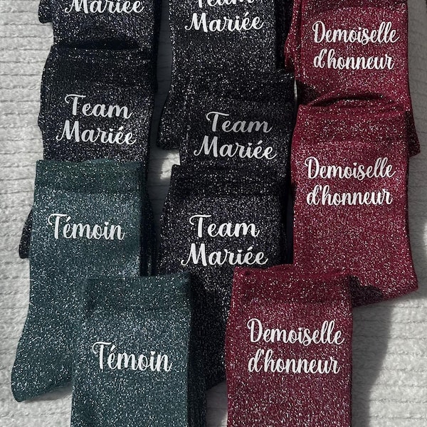 Calzini personalizzati con paillettes. Regalo ideale per un addio al nubilato o un matrimonio.