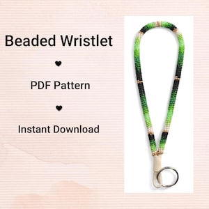 Può includere: Un braccialetto di perline nei toni del verde, nero e oro, con un cordino bianco e un anello di metallo. Il testo "Beaded Wristlet", "PDF Pattern" e "Instant Download" è visualizzato.