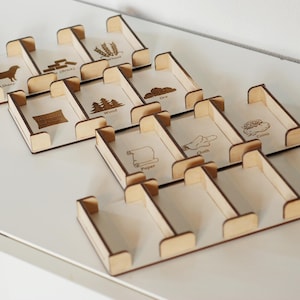 Houten dienbladen voor kolonisten van Catan – 2 of 4 dienbladen | Bordspelorganizer voor standaard Catan-kaarten (84 mm x 56 mm) | Catan-accessoires