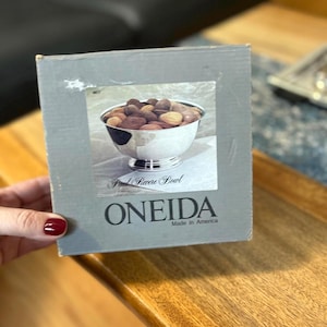 Oneida Silver Plated Footed Bowl