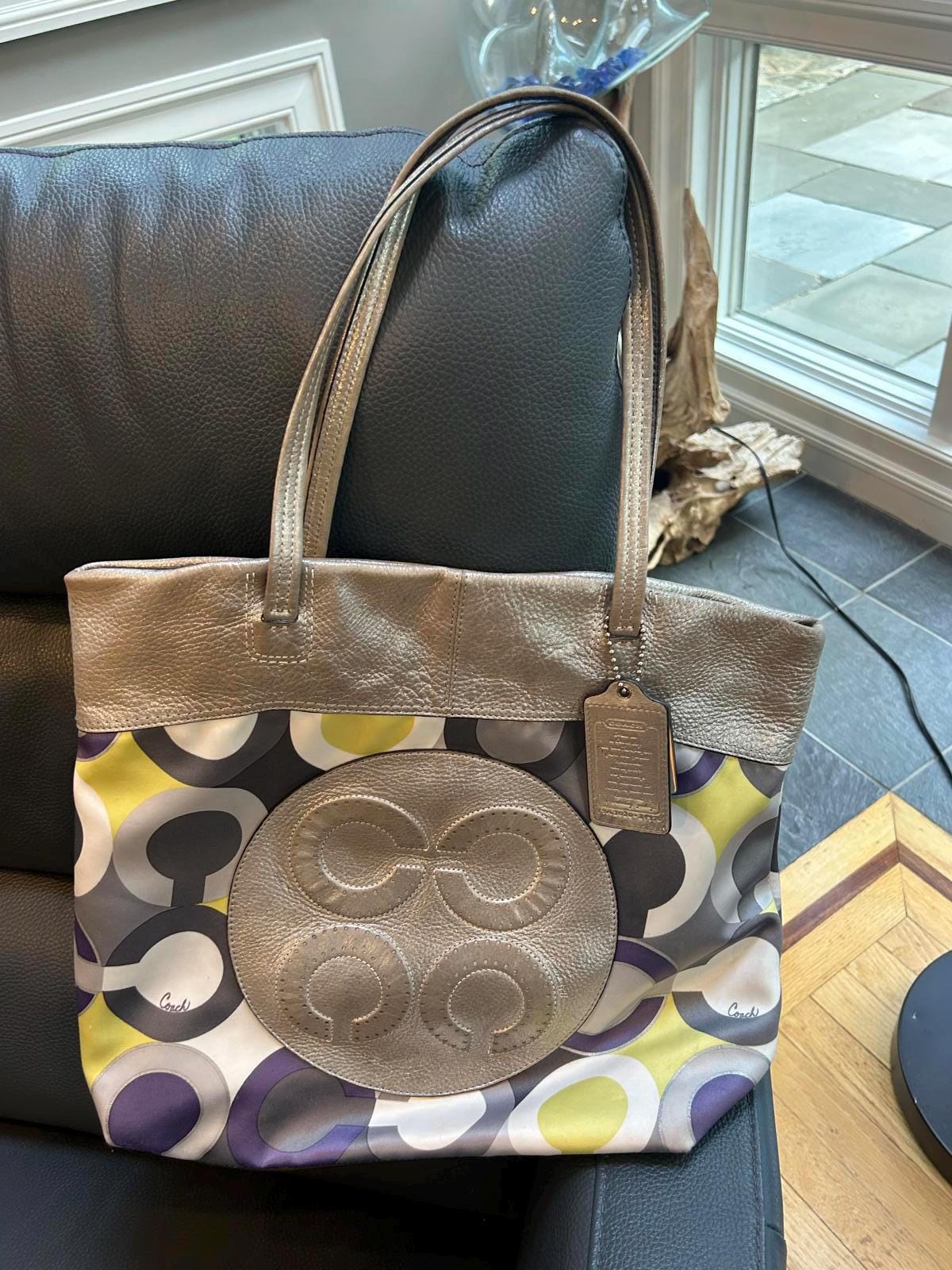 バッグ COACH Julia Leather Shoulder Bag 2way Coach Julia Leather 2Way Shoulder Bag White Embossed Logo